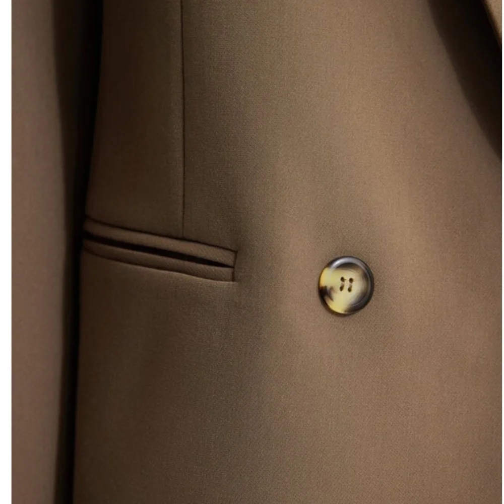 Dynamite- Noa Oversized Blazer - Picture 3 of 6